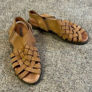 Maine Woods Holly Slingback Sandal